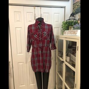 Women’s flannel dress with drawstring waist. Size medium .